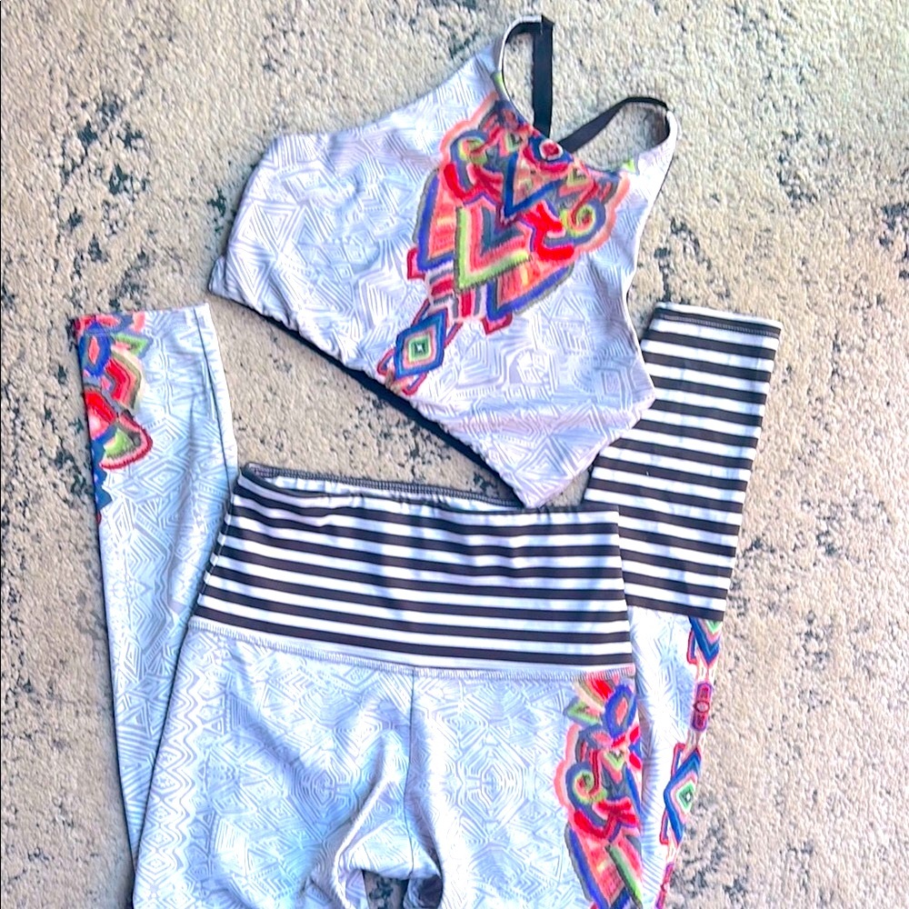 Onzie set leggings and top